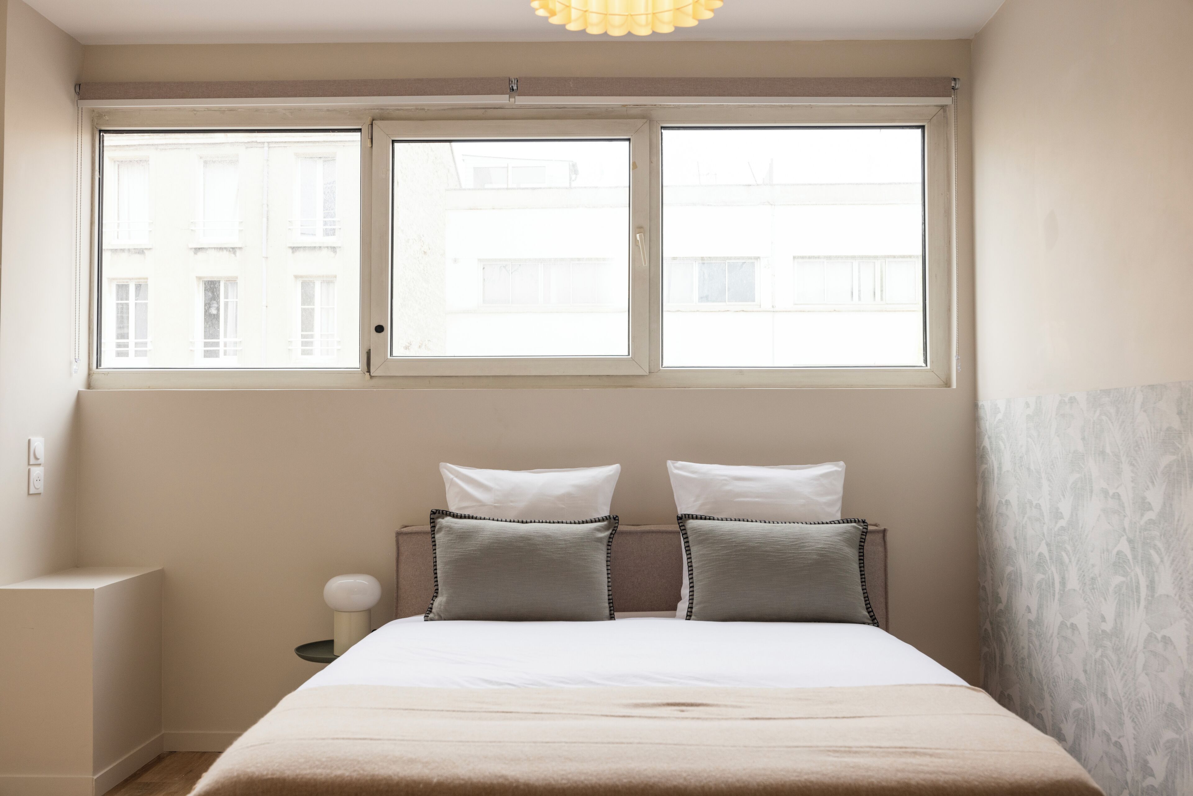 Superior Studio | Living area