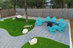 Property grounds - Jungle Haven, Heated Pool, Fun for 12 (Johnson City)