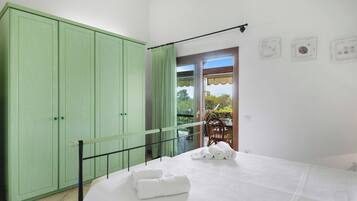 Comfort appartement, niet-roken, uitzicht op zee | Individueel gemeubileerd, verduisterende gordijnen