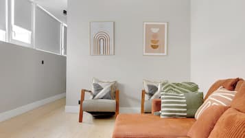 Deluxe Apartment | Living area