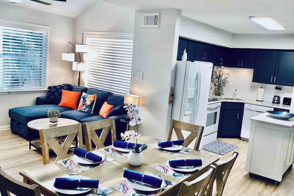 Marina Maison 2bdr Condo