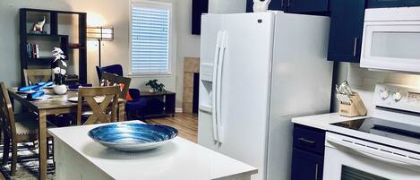 Townhome, Multiple Beds, Balcony (Marina Maison) | Private kitchen