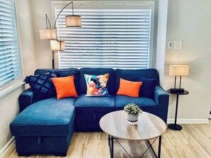 Living area - Marina Maison 2bdr Condo (Kemah)