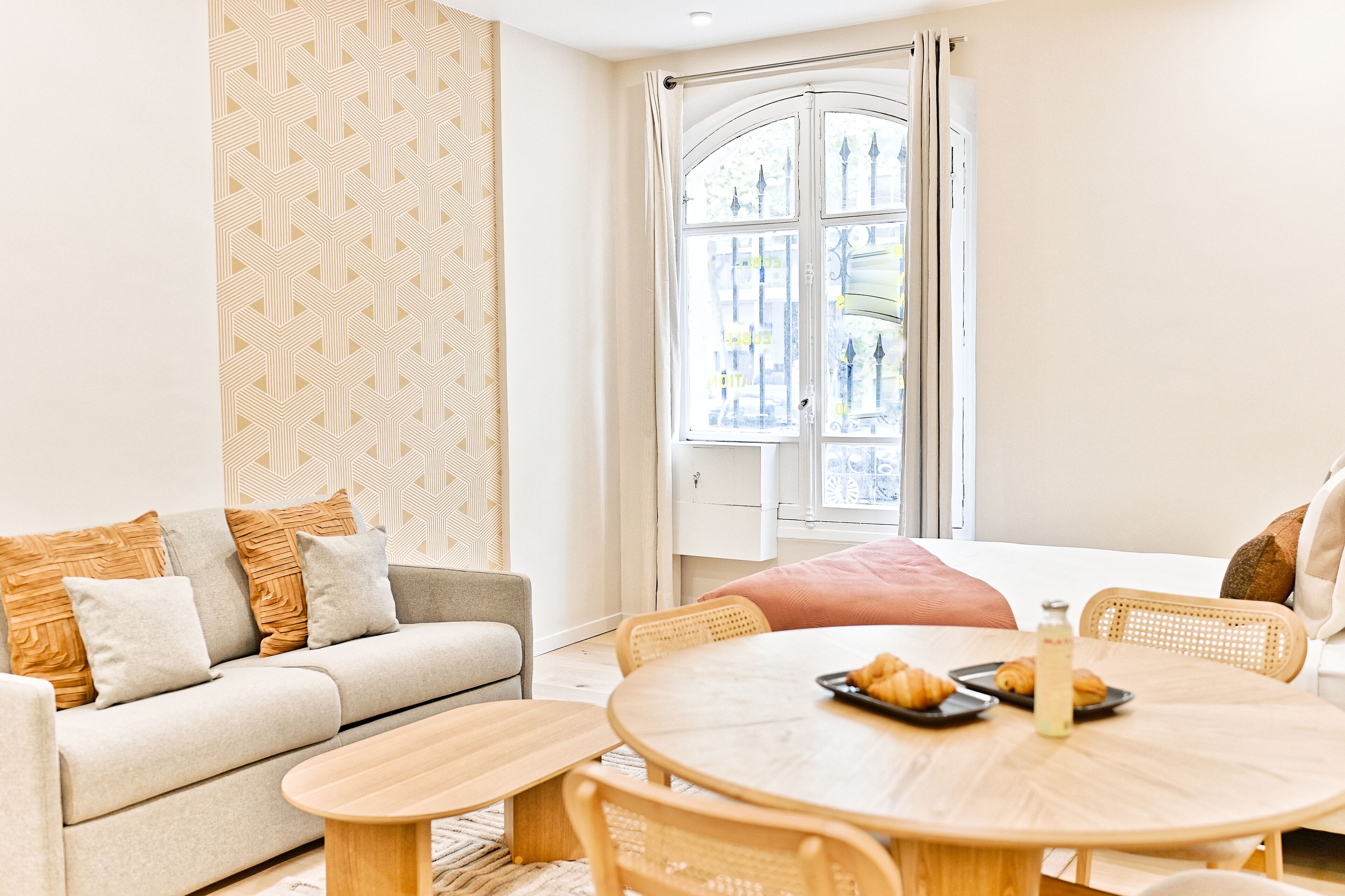 Classic Studio Suite | Living area