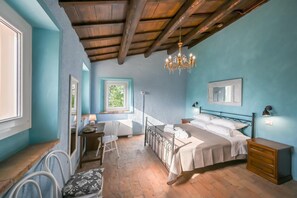 6 عدّة غرف نوم ومكواة/لوح كي وسرير سفر وواي فاي مجانًا