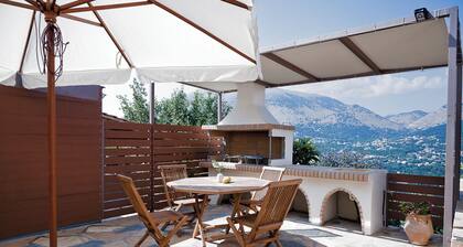 Amici Cottage with outdoor jacuzzi