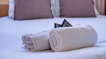 Design Apartment | Iron/ironing board