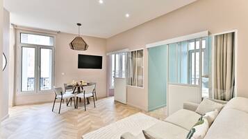 Luxury Apartment | Living area