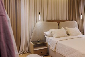WiFi, bed sheets