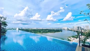 ์ผ์ธ ์์์ฅ