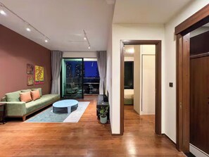 프레지덴셜 스위트, 침실 2개, 클럽 라운지 이용, 강 전망 | 이집트산 면 시트, 고급 침구, 오리/거위털 이불, 셀렉트 컴포트 침대