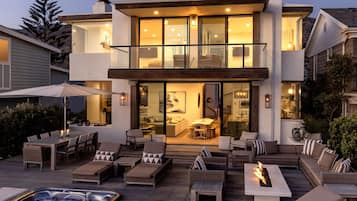 Tempat makan outdoor