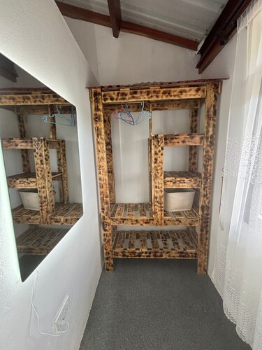 Baz-Art Eco Guest House