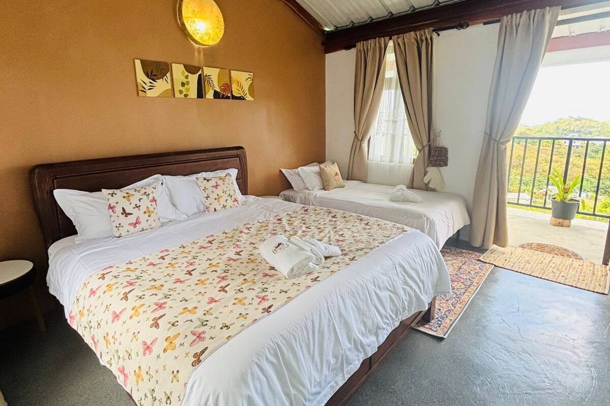 Phòng 3 tiện nghi đơn giản | Bàn ủi/dụng cụ ủi quần áo, truy cập Internet không dây miễn phí