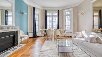 Elite Apartment | Living area