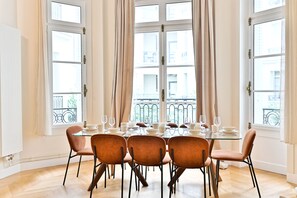 Family Apartment | Living area - Appartement rue de la Pompe (Paris)