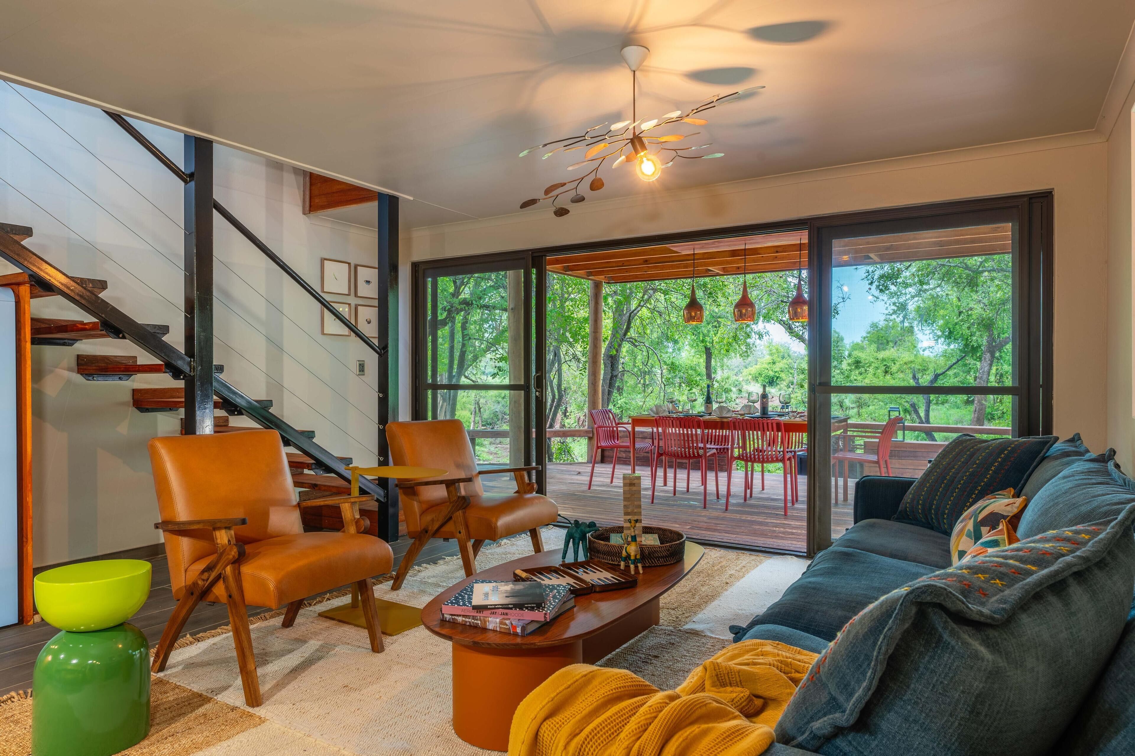 Lyxvilla - utsikt mot parken | Vardagsrum