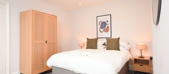 Boughton House Apartments by Guestz