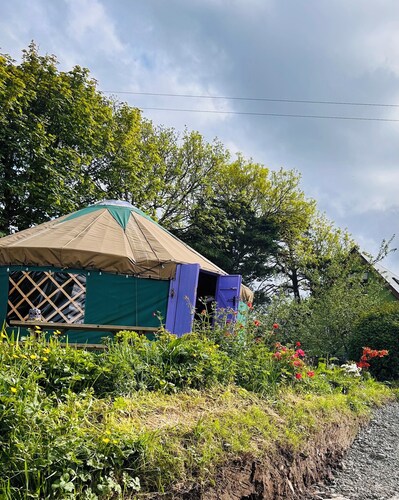 Room-a Magical Cosy Garden Yurt
