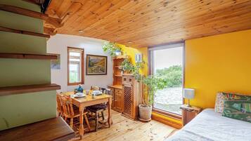 Cabin, Smoking, Balcony | 1 bedroom