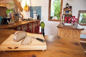 Cabin, Multiple Bedrooms, Smoking, Balcony | Dining