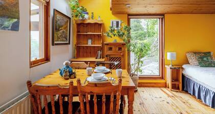 Serene Bantry Bay Cabin Retreat
