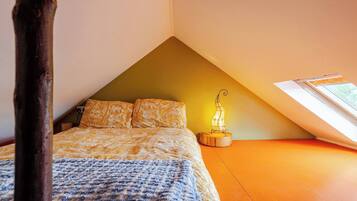 Cabin, Multiple Bedrooms, Smoking, Balcony | 1 bedroom