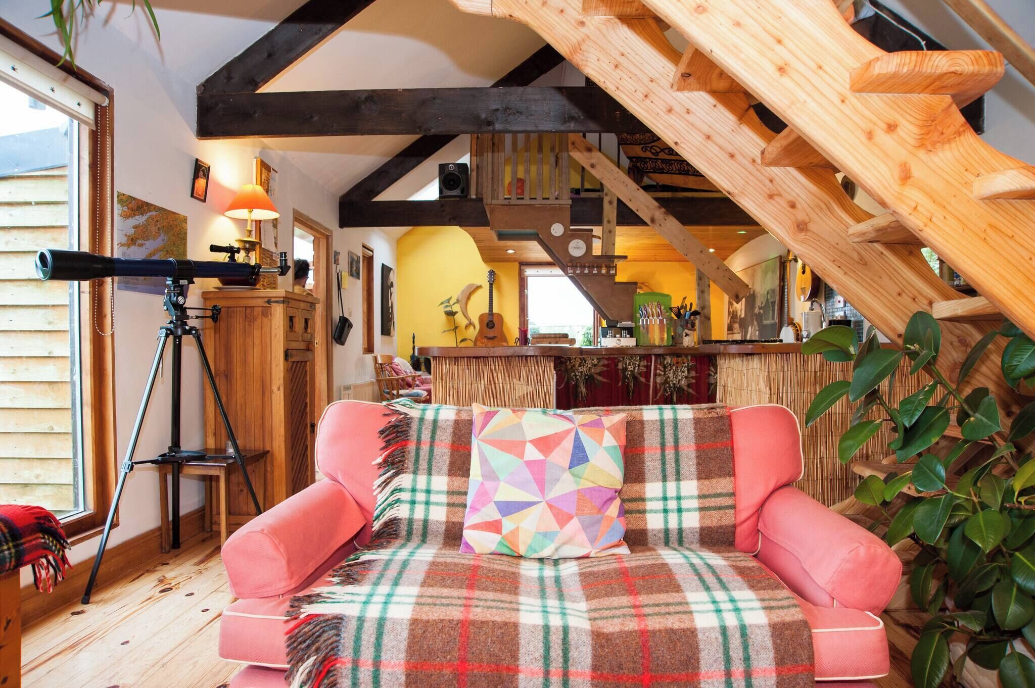 Cabin, Multiple Bedrooms, Smoking, Balcony | Living room