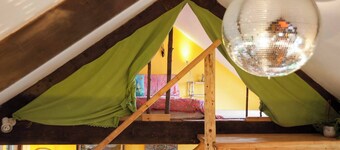 Serene Bantry Bay Cabin Retreat