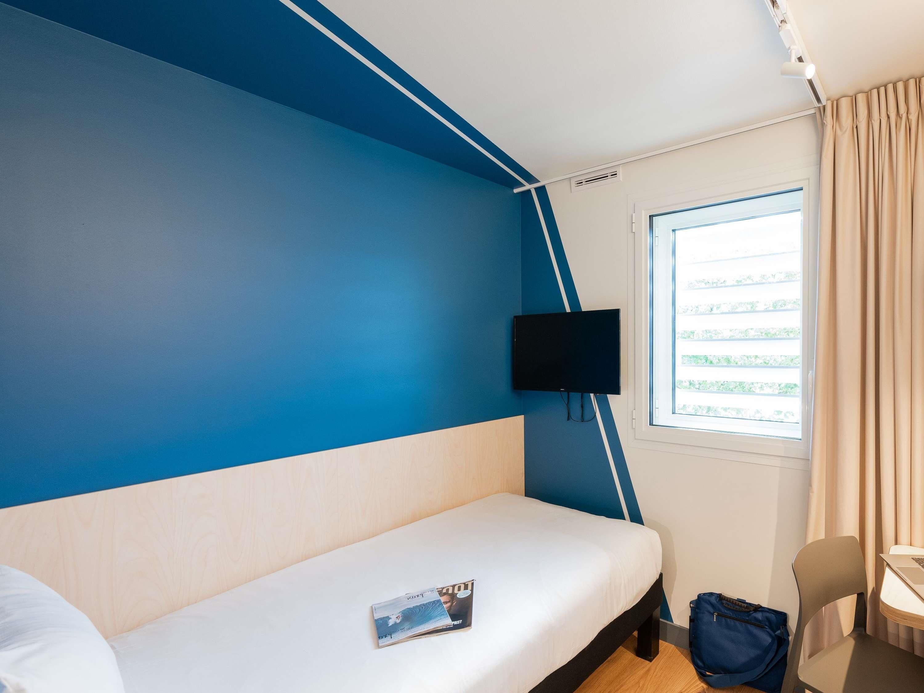 Chambre, 1 lit une place | Chambres insonorisées, Wi-Fi gratuit, draps fournis