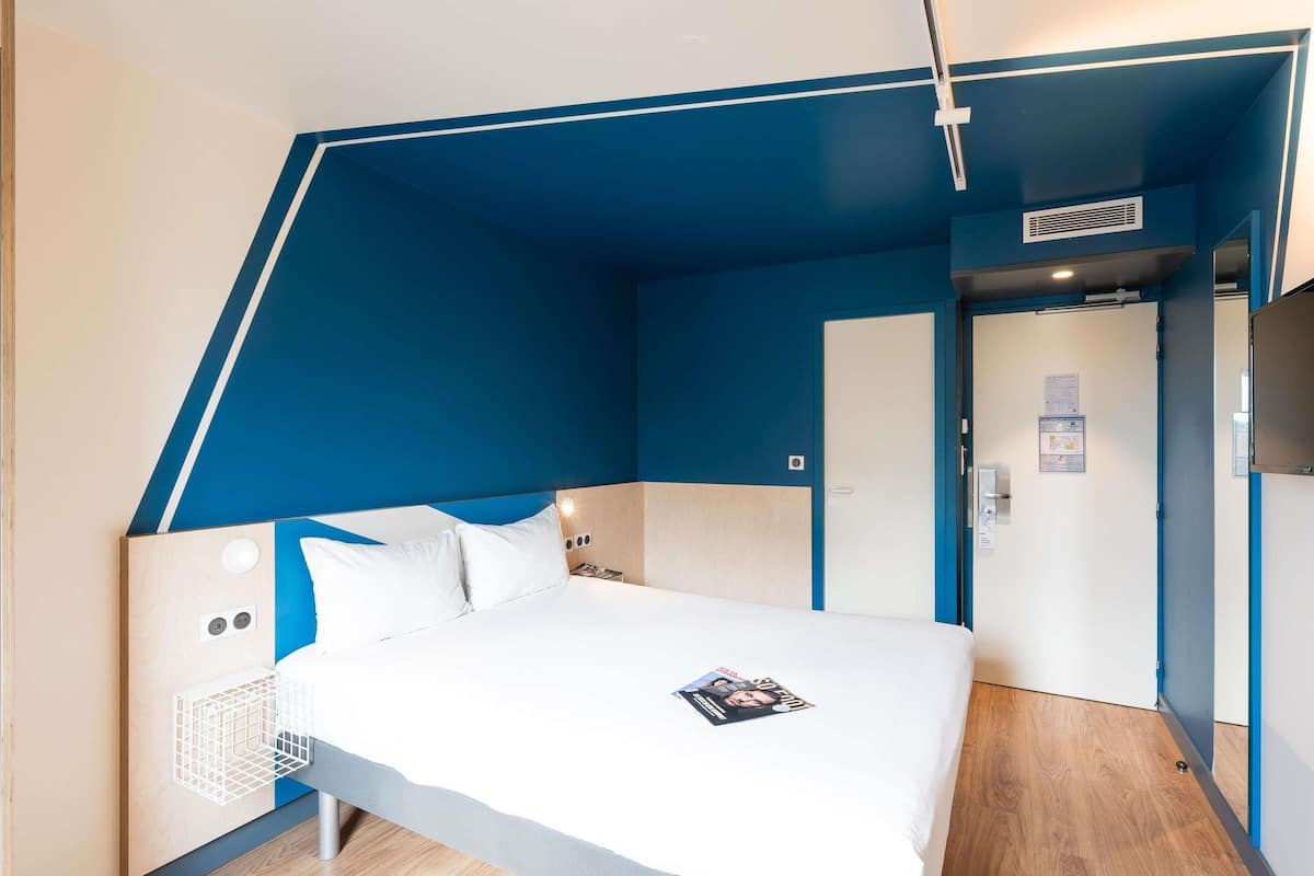 Sistema de insonorización, wifi gratis y ropa de cama
