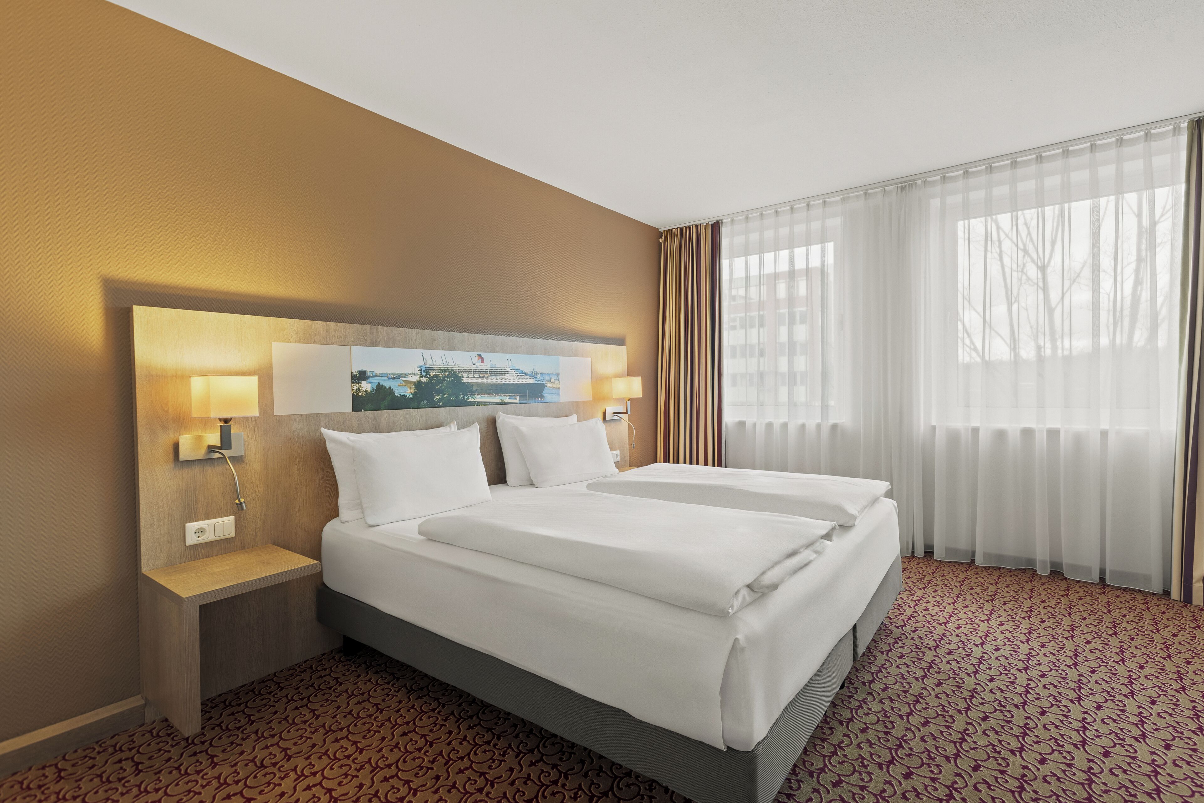 Junior Room, 1 Katil Kelamin (Double) dengan Katil Sofa | Kalis bunyi, Wi-fi percuma, cadar katil 