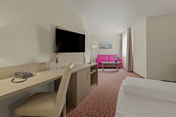 Junior Suite, 1 Double Bed with Sofa bed