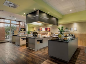 Tägliches Frühstücksbuffet gegen Gebühr