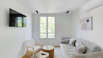 Elite Apartment | Living area