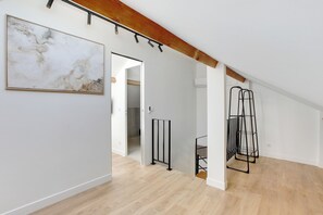 Dúplex familiar | Tabla de planchar con plancha y wifi gratis