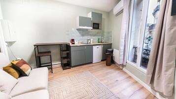 Comfort Studio | Living area