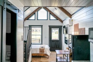 2 bedrooms, internet