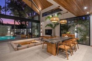 Outdoor dining - Villa Bayu by GORO (Bali)