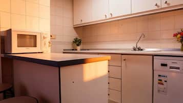 Apartemen Keluarga, Boleh Merokok | Dapur pribadi