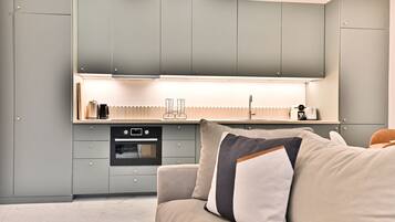 Deluxe Apartment | Private kitchen