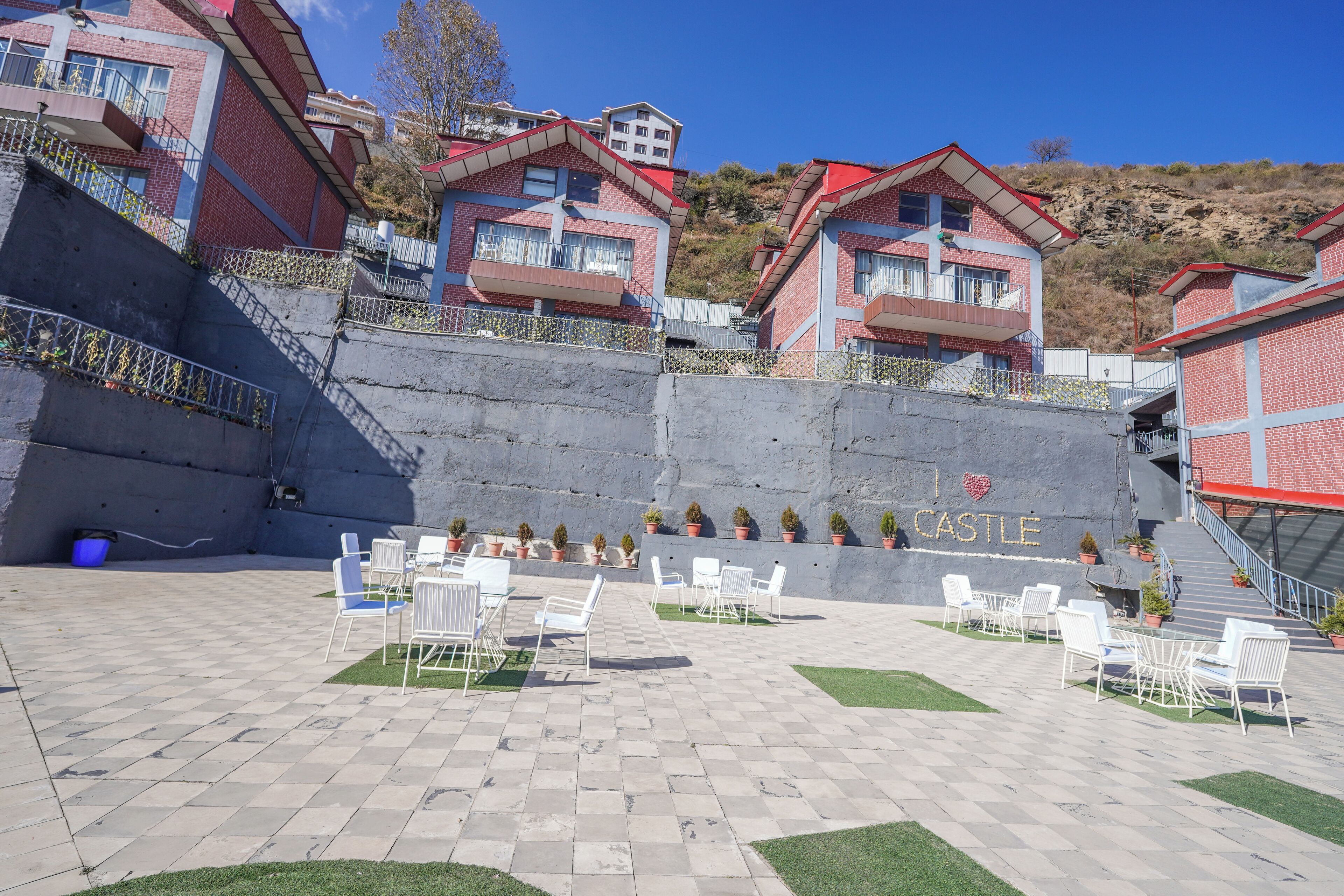 المنشأة من الخارج