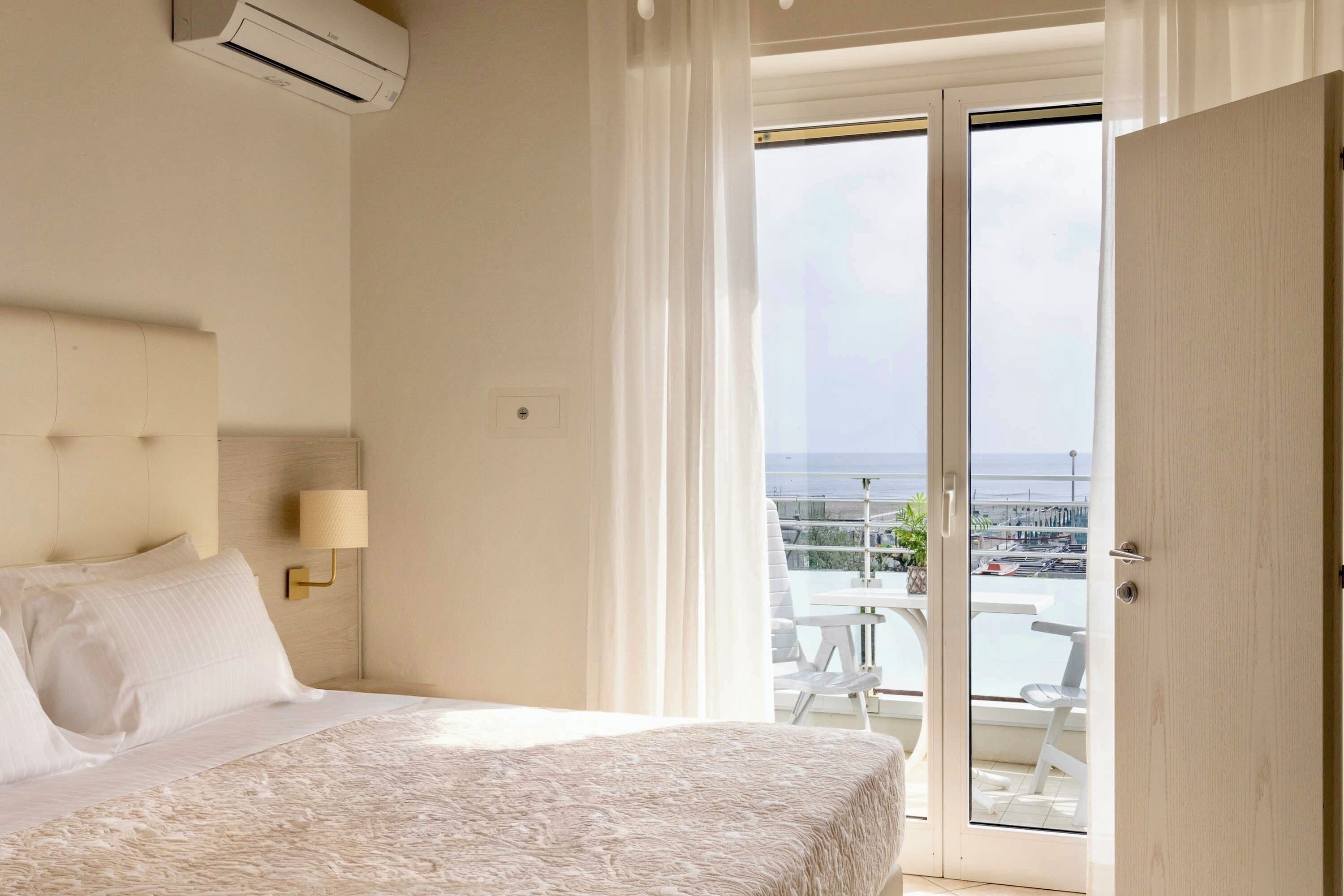 Doppelzimmer, Balkon, Meerblick