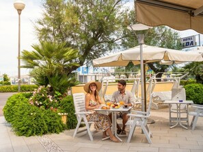 Free daily continental breakfast - HOTEL ALDA B&B (Cervia)