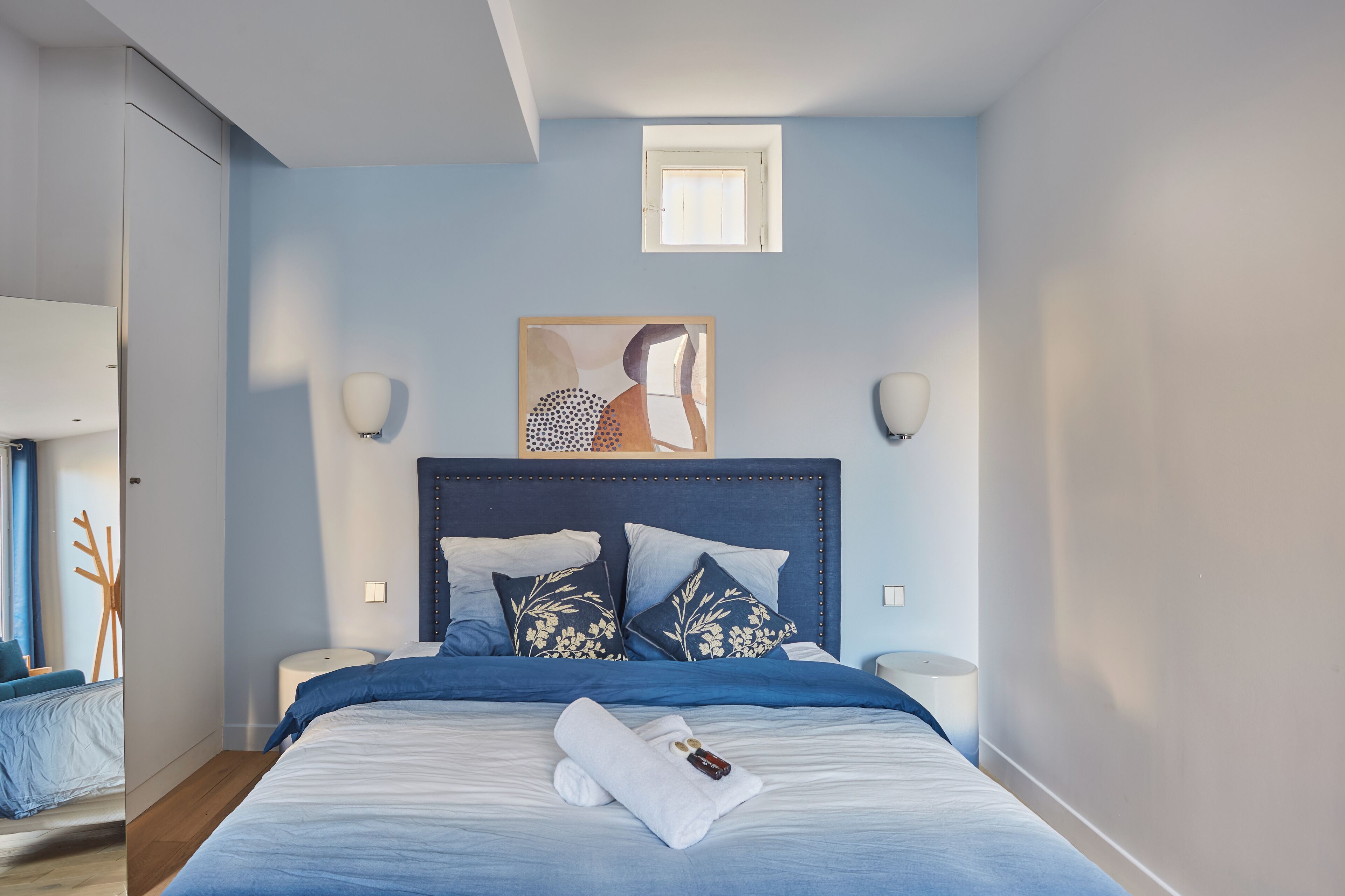 مكواة/لوح كي وواي فاي مجانًا