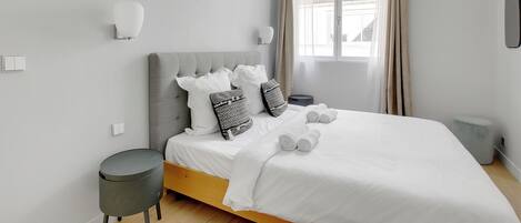 Classic Apartment | Iron/ironing board, free WiFi