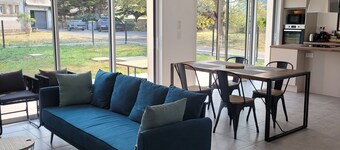 Single-storey house 10min walk from the sea