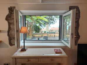 Interior - Cozy Studio in a fabulous Quinta with pool and sea view! (Funchal)