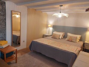 1 bedroom, free WiFi, bed sheets - Cozy Studio in a fabulous Quinta with pool and sea view! (Funchal)