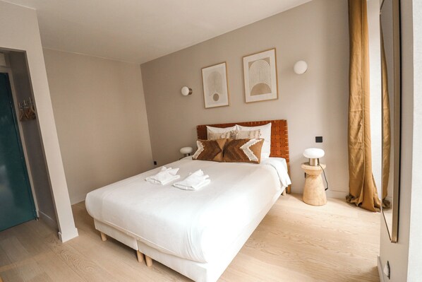 مكواة/لوح كي وواي فاي مجانًا